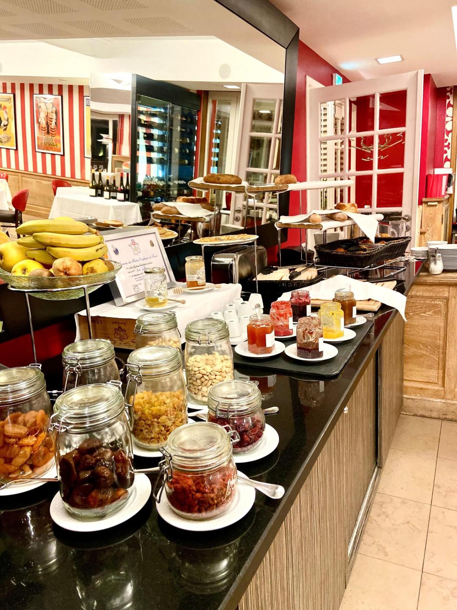 Les Maritonnes Parc & Vignoble Hotel Romanèche-Thorins Екстериор снимка